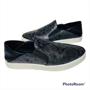 VInce Women’s Black Snake Print Garvey Slip On Leather Sneakers Sz.￼39/9US
